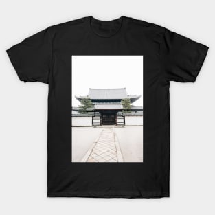 Old Japanese Temple in Kyoto Japan T-Shirt